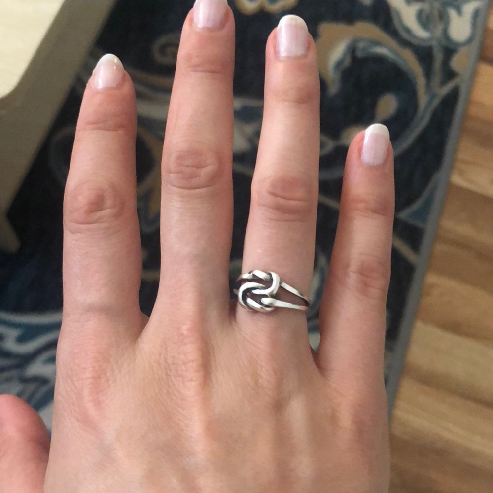 Silver ring - Picture 4 of 4